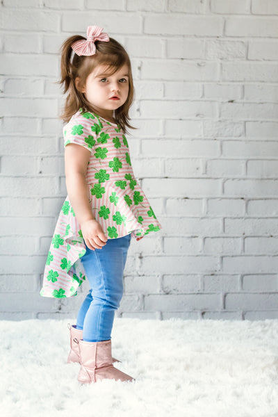 Sparkly Shamrocks on Pink